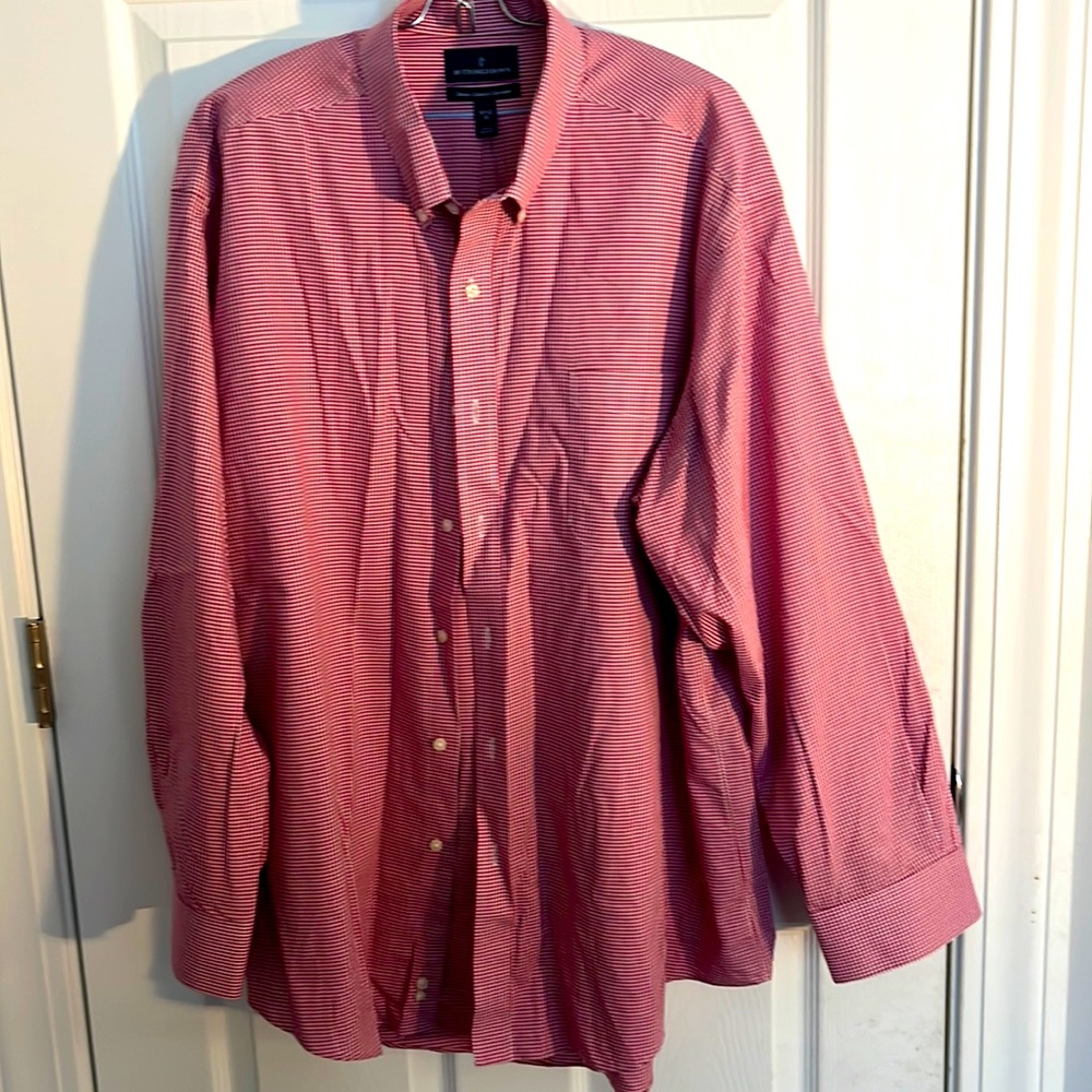 Red & white plaid Buttoned Down brand Men’s shirt, classic fit